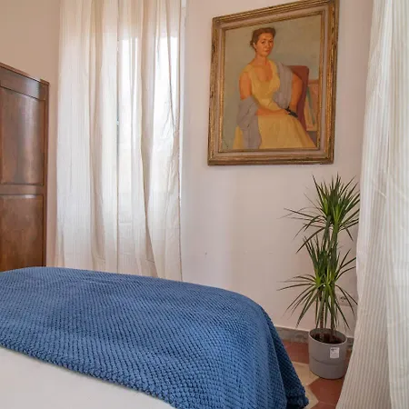 Casa Doria - Vatican Apartment